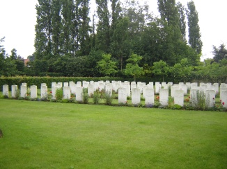 Moorsele_-_Military_Cemetery_1